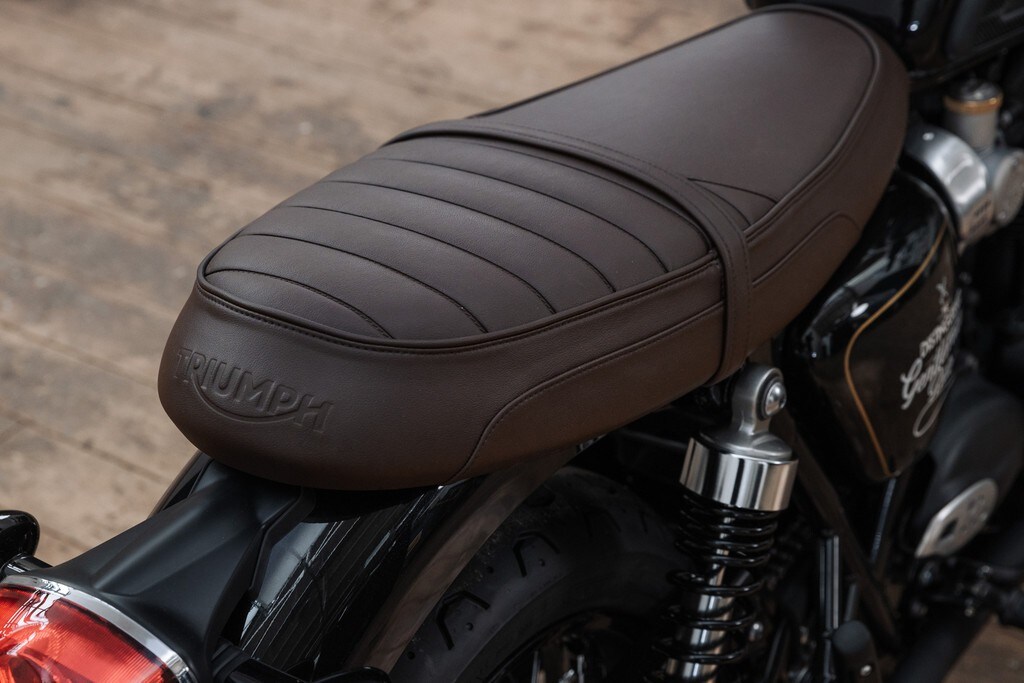 La nuova Triumph Bonneville T120 Black DGR Edition in serie limitata